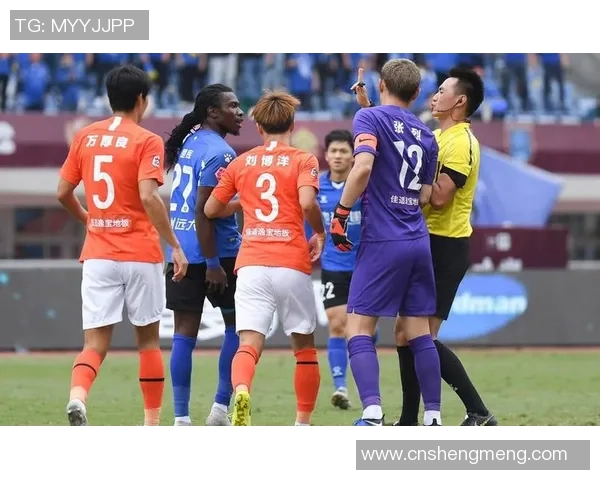 广州富力迎战泰州远大争夺中甲联赛关键三分之战